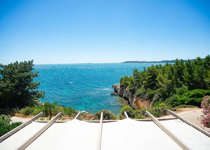 Endless Seaview